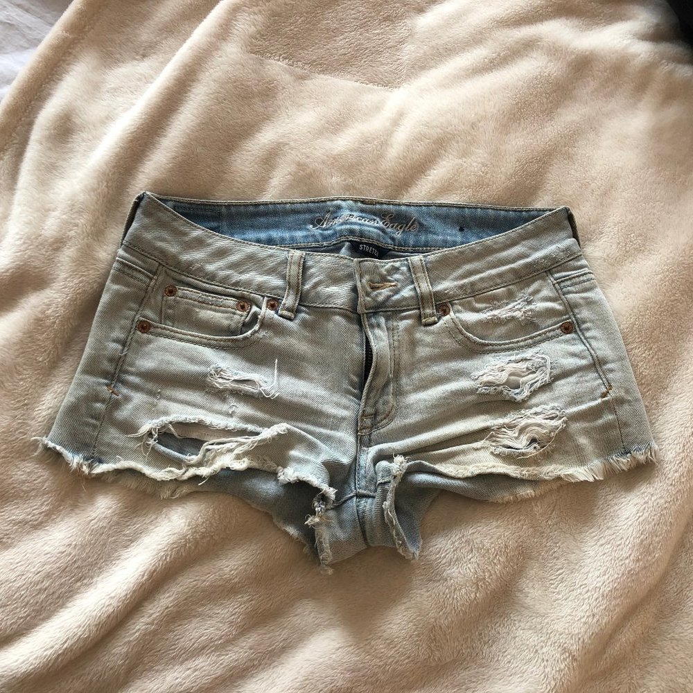 American Eagle Light Wash Jean Shorts